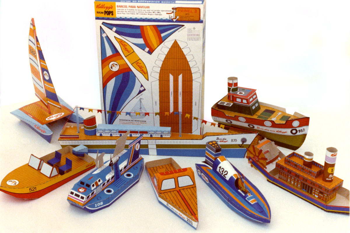 Esculturas en papel de barcos
